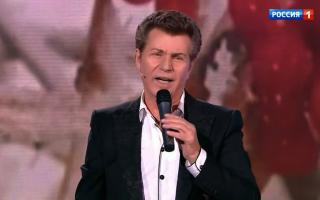 'Привет, Андрей!' 25.12.2021: Нам песня строить и жить помогает