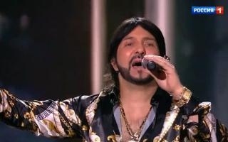 'Привет, Андрей!' 05.02.2022: Красивые песни о любви вместе с Александром Марцинкевичем