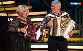 'Привет, Андрей!' 23.04.2022: Гармошка играет, село прославляет