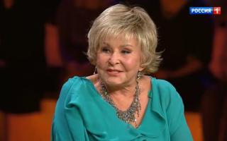 'Привет, Андрей!' 17.09.2022: Песня года с Ангелиной Вовк