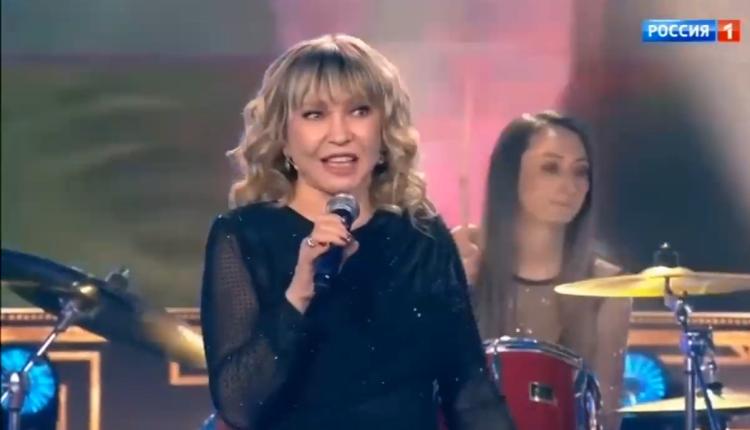 'Привет, Андрей!' 28.03.2026: Легендарные хиты группы 'Комбинация'