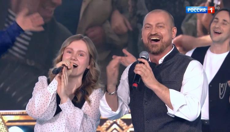 'Привет, Андрей!' 11.04.2026: Пою с любимым певцом